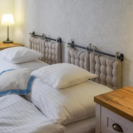 Holiday home Stunning In Balatonzolos W/ Sauna, Wifi And 6 Bedrooms