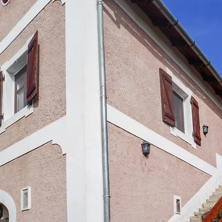 Holiday home Stunning In Balatonzolos W/ Sauna, Wifi And 6 Bedrooms *