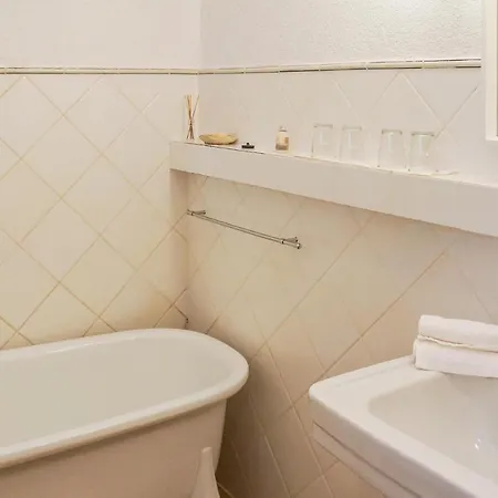 Holiday home Stunning In Balatonzolos W/ Sauna, Wifi And 6 Bedrooms